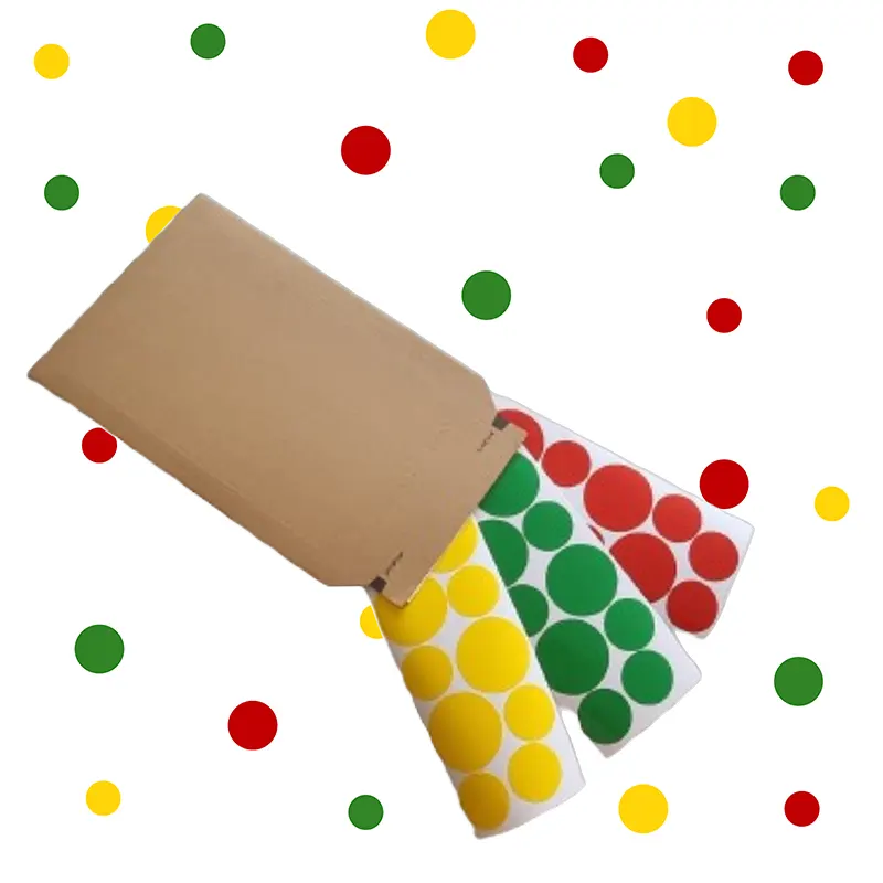Raamstickers confetti voor carnaval in de kleuren rood, geel en groen